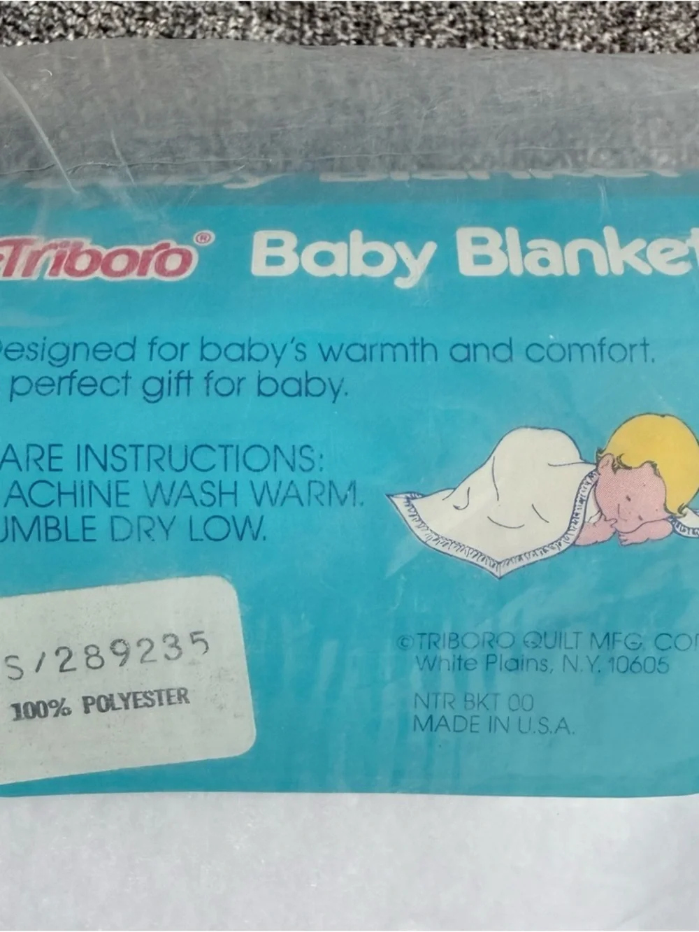 Vintage new Triboro baby blanket 36 X 45